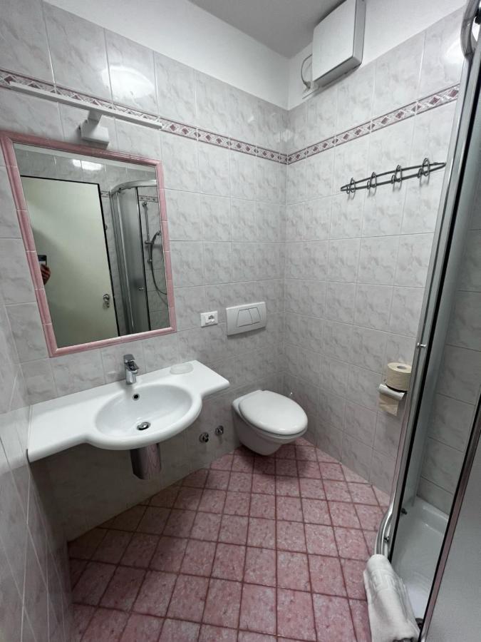 Apartment Cornicello With Pool By Glam Bardolino Eksteriør billede